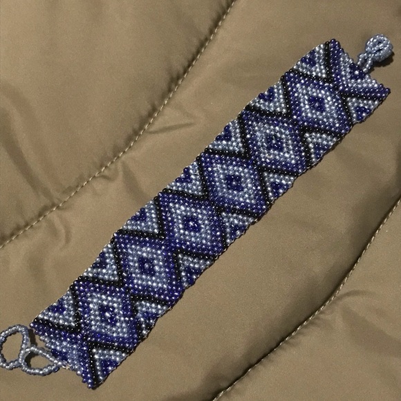 Retro Wide Beaded Bracelet - Picture 3 of 4